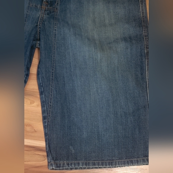 Vintage MFG Jean Shorts Skater Style 15" Inseam Baggy Fit Medium Wash Denim 90s - Picture 7 of 10